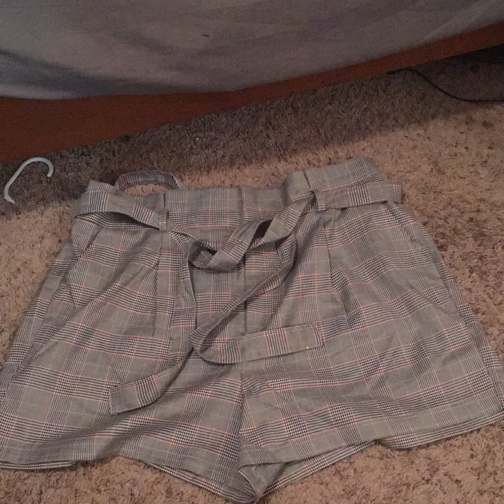 Woven shorts* WILL TAKE OFFERS*